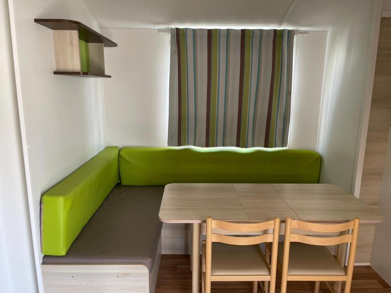 Bungalow Martins Nazare Land'S Hause Патаяш Номер фото